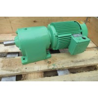 180 RPM 3 kW Asmaat 30 mm. Used.